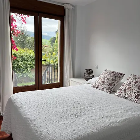 La Casita De Glo Apartman Pando (Cantabria)